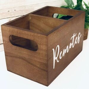 NWT Gorgeous Farmhouse Tan/ Brown Wood Remotes Graphic 2 Slots Organizer Holder